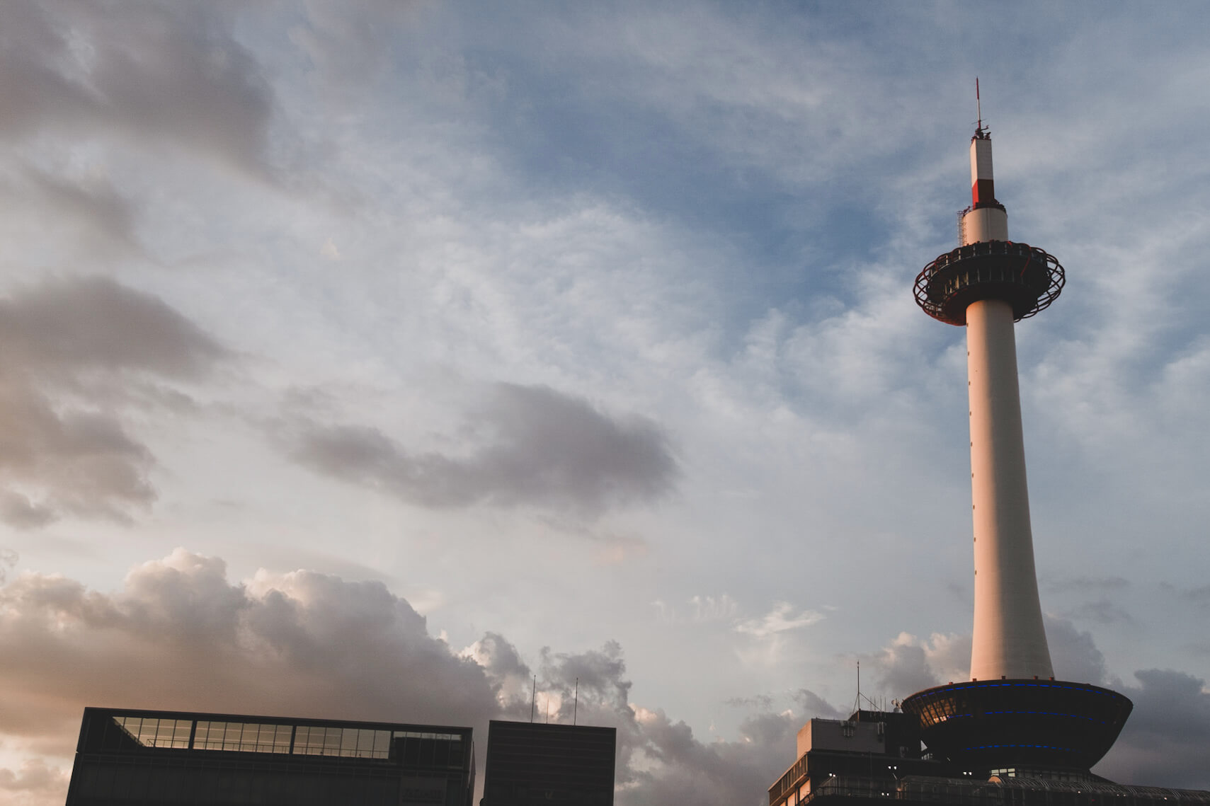 Kyoto Tower, Kyoto
